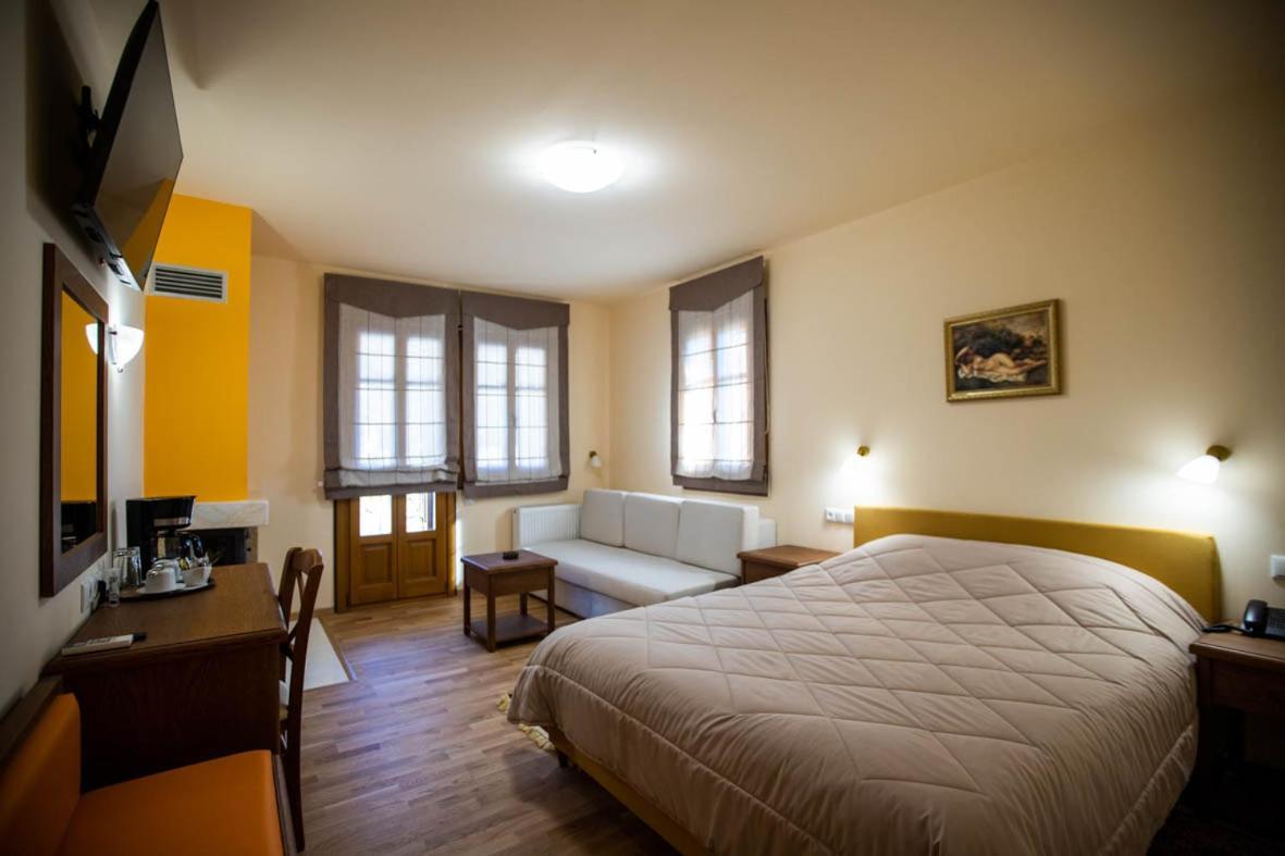 Rentinia Inn Rentina Bagian luar foto