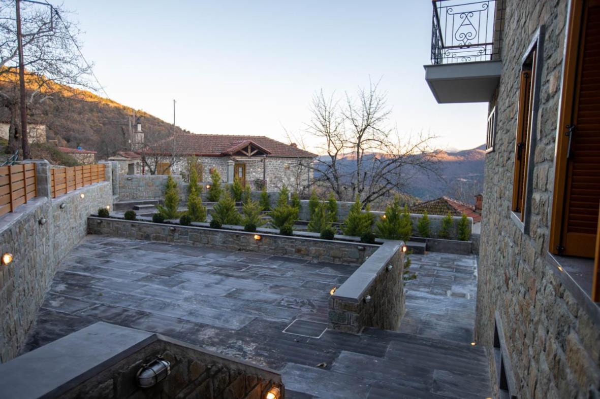 Rentinia Inn Rentina Bagian luar foto