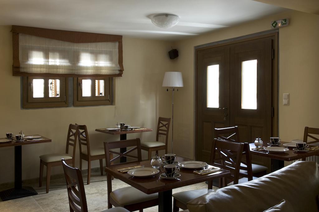 Rentinia Inn Rentina Bagian luar foto
